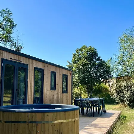 Campsite De La Lyre Corsavy