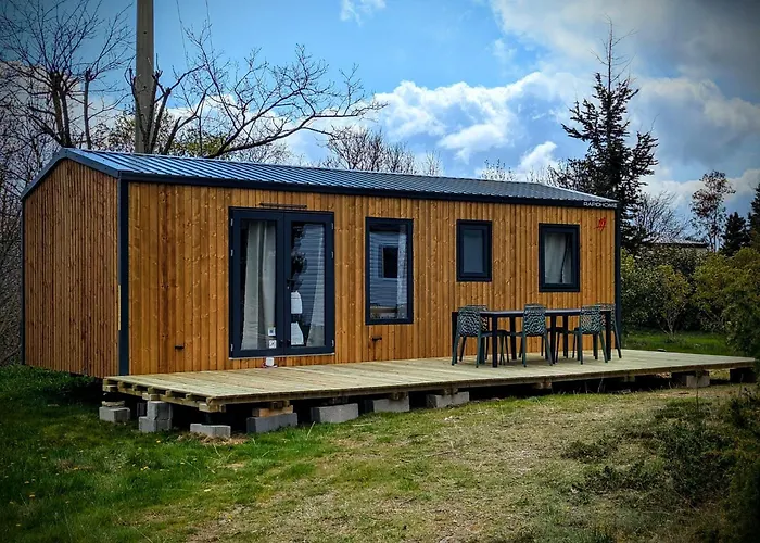 Camping De La Lyre *